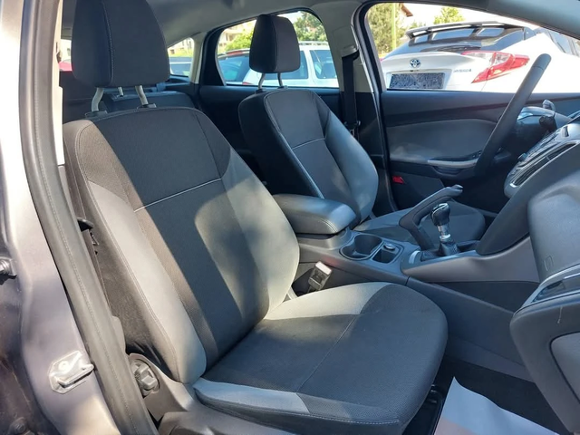 Ford Focus 1.6TDCI - автомобили, коли, обяви за нови и употребявани 12