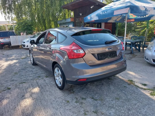 Ford Focus 1.6TDCI - автомобили, коли, обяви за нови и употребявани 3