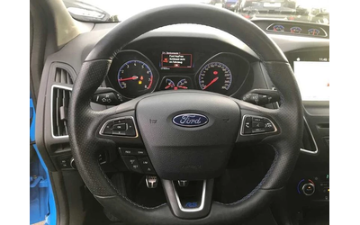 Ford Focus RS 2.3 - автомобили, коли, обяви за нови и употребявани 8
