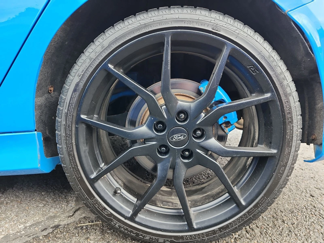 Ford Focus RS С РЕГИСТРАЦИЯ & АВТО КРЕДИТ - автомобили, коли, обяви за нови и употребявани 11