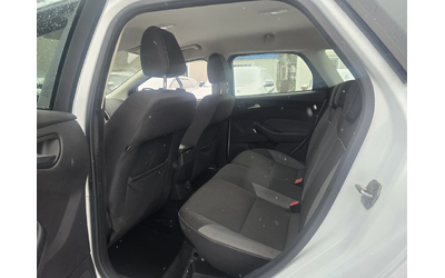 Ford Focus 1.6tdci 95к.с Titanium - автомобили, коли, обяви за нови и употребявани 11