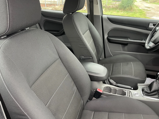 Ford Focus 1.6TDI-FEIS-ITALIA - автомобили, коли, обяви за нови и употребявани 5