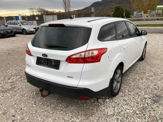Ford Focus 1.0I 101кс ECOBOOST  КЛИМАТРОНИК EURO 5 - автомобили, коли, обяви за нови и употребявани 3