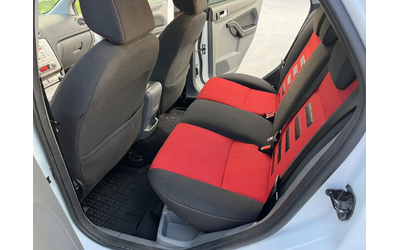 Ford Focus 1.6i 116кс ГАЗОВ ИНЖЕКЦИОН КЛИМАТРОНИК - автомобили, коли, обяви за нови и употребявани 8