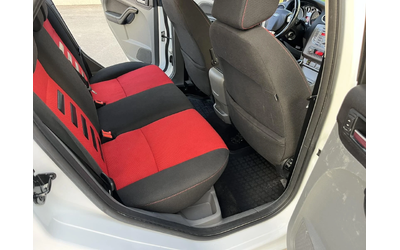 Ford Focus 1.6i 116кс ГАЗОВ ИНЖЕКЦИОН КЛИМАТРОНИК - автомобили, коли, обяви за нови и употребявани 9