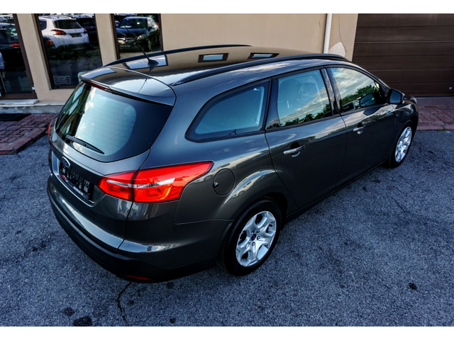 Ford Focus 1.6i GPL TITANIUM - автомобили, коли, обяви за нови и употребявани 2