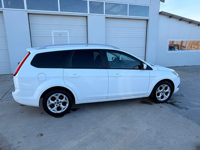 Ford Focus 1.6tdci 110k.c * UNIKAT* - автомобили, коли, обяви за нови и употребявани 13