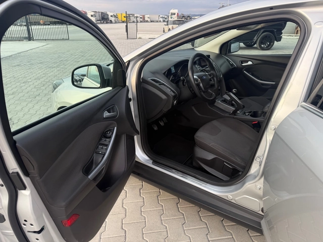 Ford Focus 1.6TDCI Titanium - автомобили, коли, обяви за нови и употребявани 15