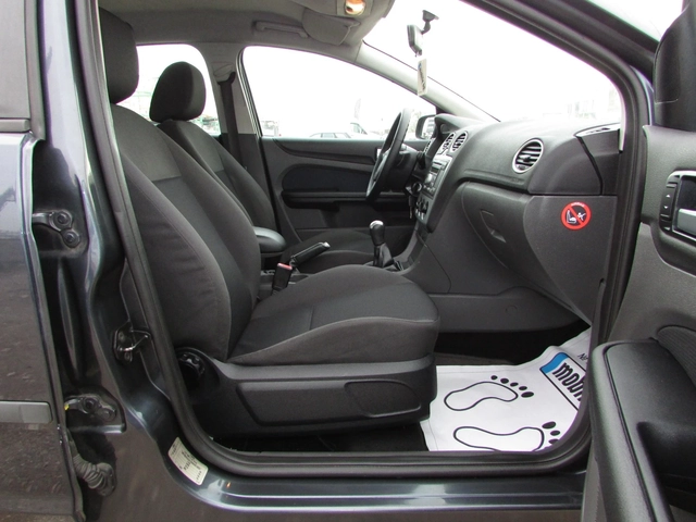 Ford Focus 1.6TDCI EURO4 - автомобили, коли, обяви за нови и употребявани 9