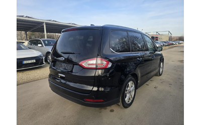 ford-galaxy - 3