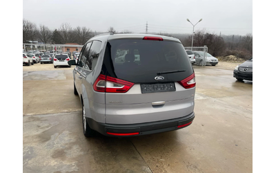 ford-galaxy - 5