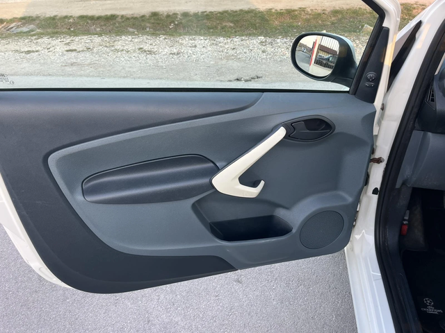 Ford Ka 1.3i 69кс  EURO 5 КЛИМАТИК - автомобили, коли, обяви за нови и употребявани 6