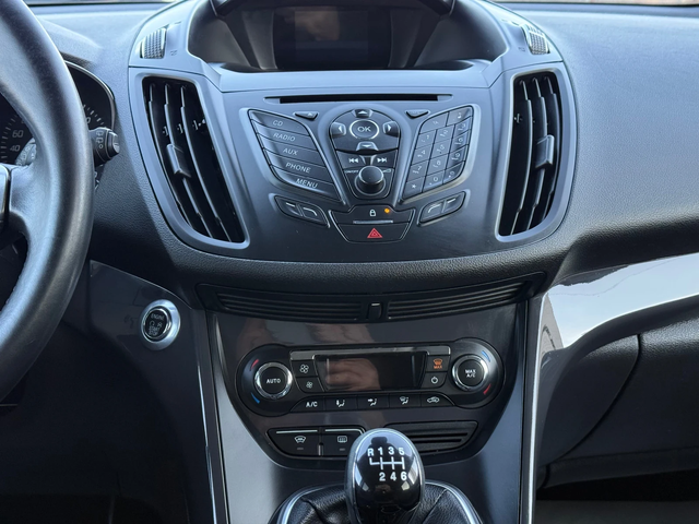 Ford Kuga 2.0 TDCi 4x4 * * СЕРВИЗНА КНИЖКА* * - автомобили, коли, обяви за нови и употребявани 12