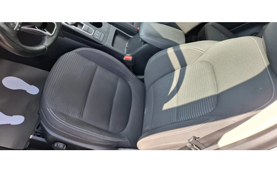 Ford Kuga 2.0 190kc Digital  Led  4x4 Swiss - автомобили, коли, обяви за нови и употребявани 9