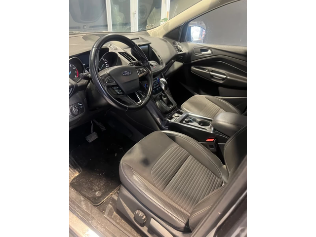 Ford Kuga 1.5 benzinTitanium 4x4 175кс - автомобили, коли, обяви за нови и употребявани 6