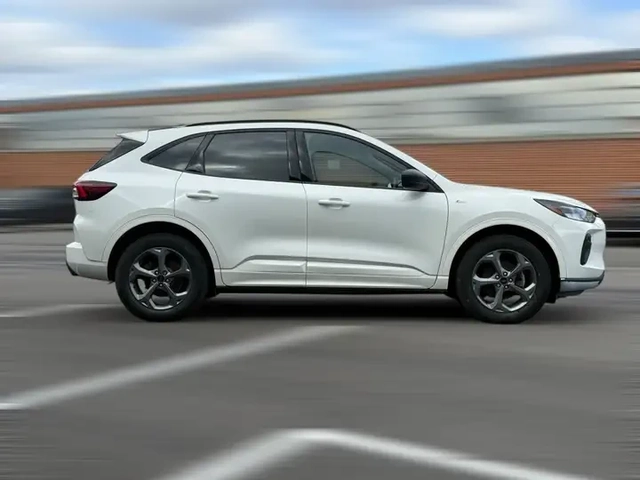 Ford Kuga Escape* ST Line* 4x4* ДИСТРОНИК* 360 - автомобили, коли, обяви за нови и употребявани 3