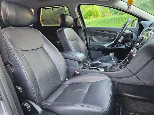 Ford Mondeo 2.0 HDI KOJA/KLIMATRONIK/6skorosti - автомобили, коли, обяви за нови и употребявани 12