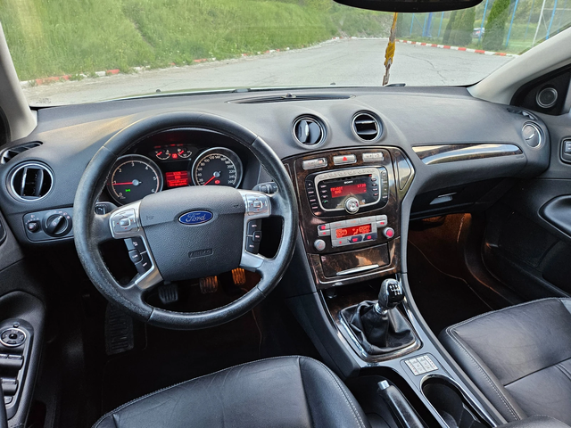 Ford Mondeo 2.0 HDI KOJA/KLIMATRONIK/6skorosti - автомобили, коли, обяви за нови и употребявани 9