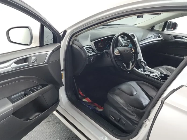 Ford Mondeo 2.0 TDCI - автомобили, коли, обяви за нови и употребявани 9