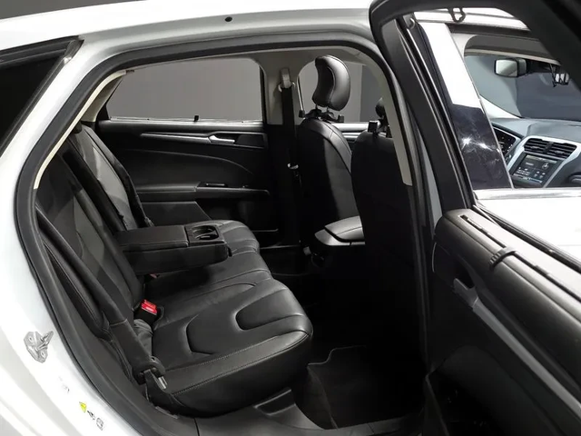 Ford Mondeo 2.0 TDCI - автомобили, коли, обяви за нови и употребявани 11