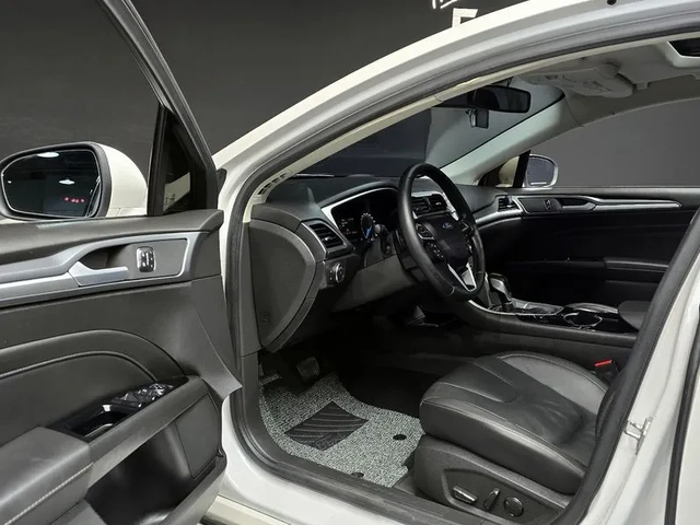 Ford Mondeo 2.0 TDCI - автомобили, коли, обяви за нови и употребявани 10