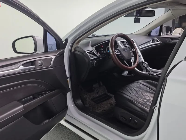 Ford Mondeo 2.0 ТDCI - автомобили, коли, обяви за нови и употребявани 9