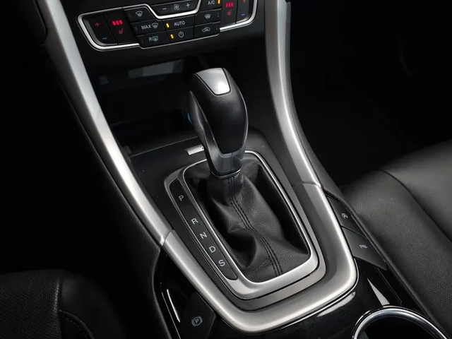 Ford Mondeo 2.0 TDCI Trendy - автомобили, коли, обяви за нови и употребявани 8