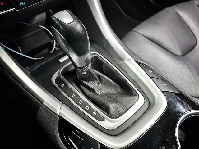 Ford Mondeo 2.0 TDCI Trendy - автомобили, коли, обяви за нови и употребявани 8