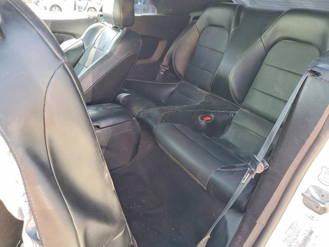 Ford Mustang 2.3L 4 Rear-wheel drive - автомобили, коли, обяви за нови и употребявани 10