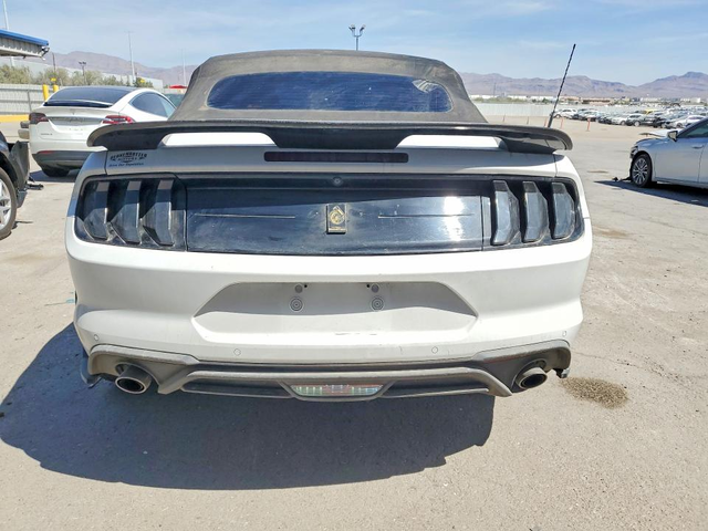 Ford Mustang 2.3L 4 Rear-wheel drive - автомобили, коли, обяви за нови и употребявани 6