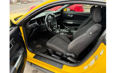 ford-mustang-2-3l-4cyl-rwd - 4