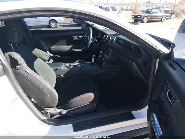 Ford Mustang 2.3L I-4 DI, DOHC, VVT, TURBO, 310HP Rear Wheel Drive - автомобили, коли, обяви за нови и употребявани 4