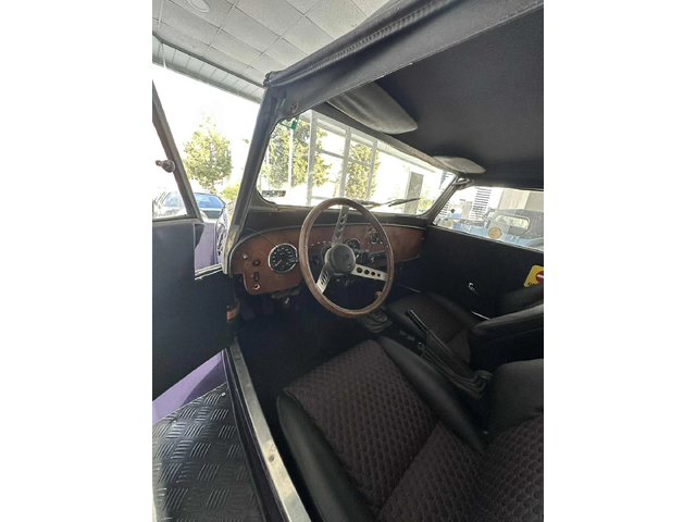 Ford Mustang Spartan MK2 - автомобили, коли, обяви за нови и употребявани 8