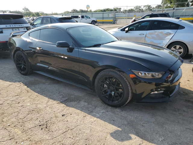 Ford Mustang V6 - автомобили, коли, обяви за нови и употребявани 3