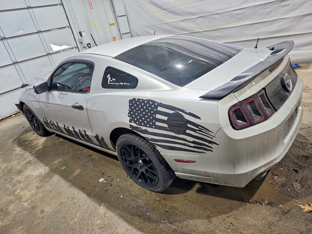 Ford Mustang 3.7L 6 Rear-wheel drive - автомобили, коли, обяви за нови и употребявани 2