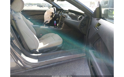 ford-mustang-3-7l-v-6-dohc-vvt-305hp-rear-wheel-drive - 4