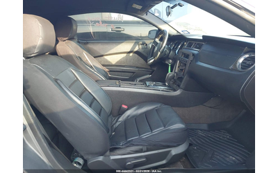 ford-mustang-3-7l-v-6-dohc-vvt-305hp-rear-wheel-drive - 4