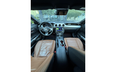 Ford Mustang 5.0 V8 - автомобили, коли, обяви за нови и употребявани 10