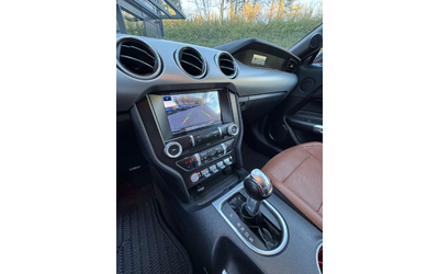 Ford Mustang 5.0 V8 - автомобили, коли, обяви за нови и употребявани 12