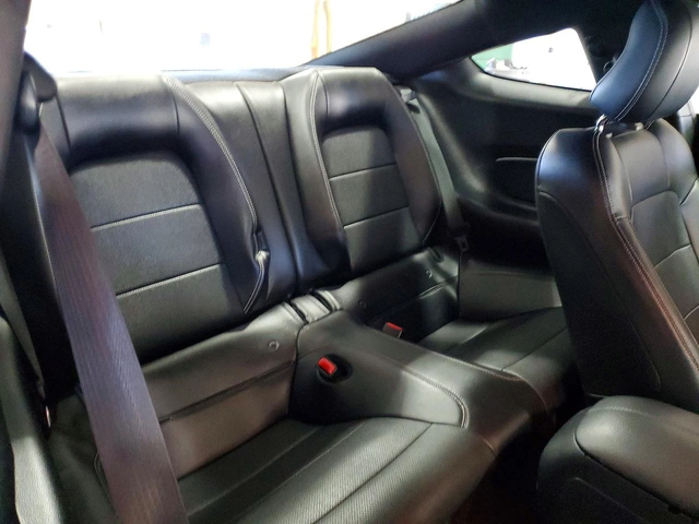 Ford Mustang 2.3* РЪЧКА - автомобили, коли, обяви за нови и употребявани 8