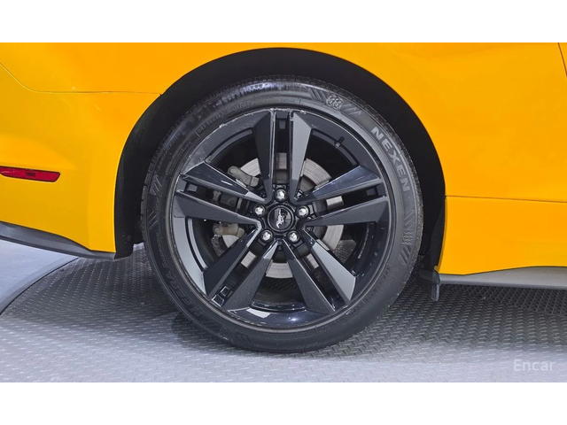 Ford Mustang 2.3 Eco Boost* GT-500 Pack* ОБДУХВАНЕ* КОЖА* NAVI* - автомобили, коли, обяви за нови и употребявани 4