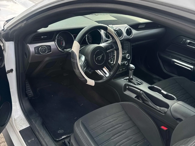 Ford Mustang ECOBOOST / CARFAX - автомобили, коли, обяви за нови и употребявани 6