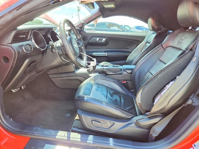 Ford Mustang GT - автомобили, коли, обяви за нови и употребявани 6