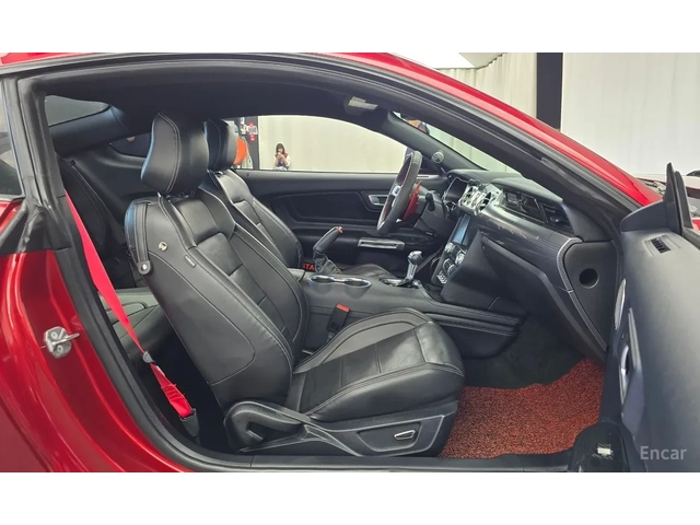 Ford Mustang 2.3 / FACELIFT / 10SPD / ОБДУХ / ДИГИТАЛ / SPOILER - автомобили, коли, обяви за нови и употребявани 13