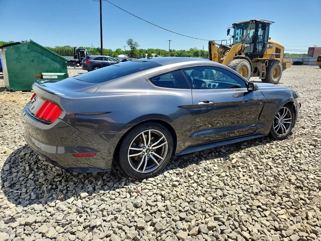 Ford Mustang ECOBOOST FASTBACK - автомобили, коли, обяви за нови и употребявани 2