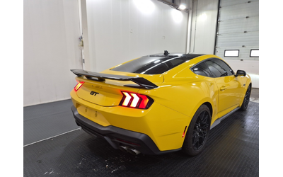 ford-mustang-5l-8cyl-rear-wheel-drive - 2