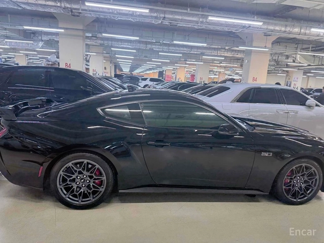 Ford Mustang 5.0 GT Premium* ПОДГРЕВ* ОБДУХВАНЕ* КАМЕРА* КОЖА* - автомобили, коли, обяви за нови и употребявани 1