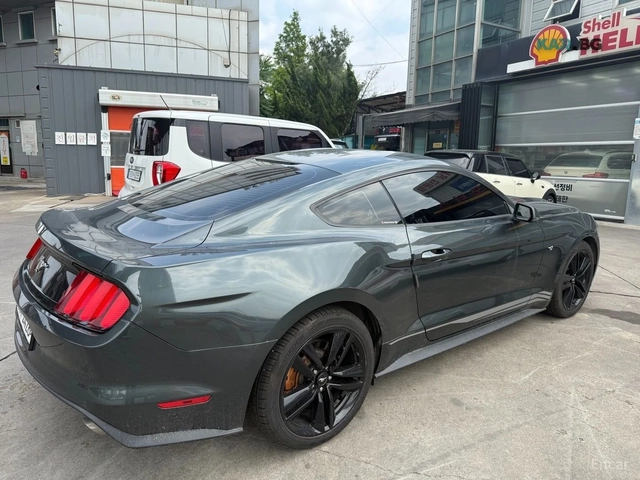 Ford Mustang 2.3 Eco Boost* ПОДГРЕВ* ОБДУХВАНЕ* NAVI* КОЖА - автомобили, коли, обяви за нови и употребявани 3