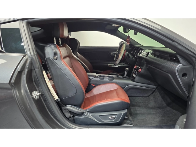 Ford Mustang 2.3 EcoBoost | Adaptive Cruise - автомобили, коли, обяви за нови и употребявани 8