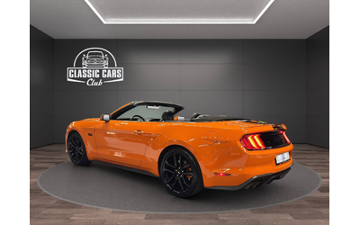 ford-mustang-gt-convertible - 2
